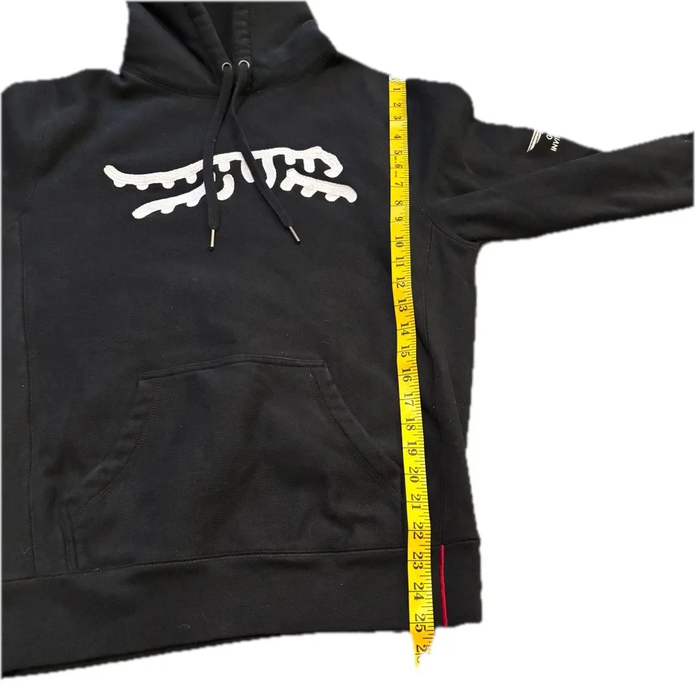 Sun Day Red Tiger Hoodie Mens Small Black Genesis Invitational Golf Pullover